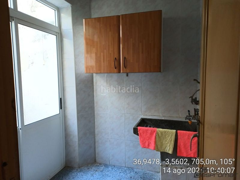 Foto f1dcb0d6-9440-45a4-864c-7a51e3e885e4. Reihenhaus in calle honda 11 in Lecrín