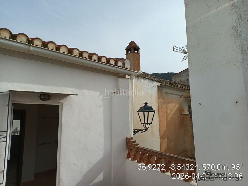 Foto ab408afe-0220-4d4f-9ef3-e1237e4cf4b7. Casa adossada a Lecrín