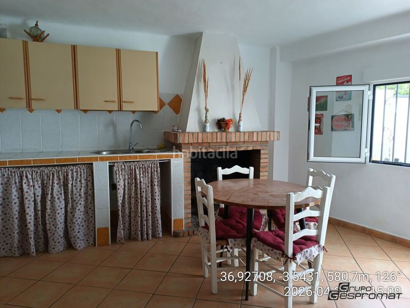 Foto fbe55d12-5d39-4814-86d2-554baea2a4ef. Casa adossada a Lecrín