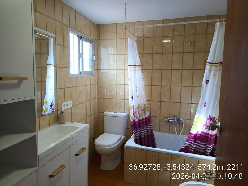 Foto fe4377ee-942b-490f-97a6-90e5ecda3335. Casa adossada a Lecrín