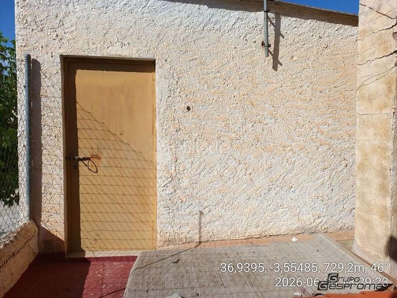 Foto 465c0928-a841-47b4-a7d4-9993bd7e0f1a. Casa adossada a Lecrín
