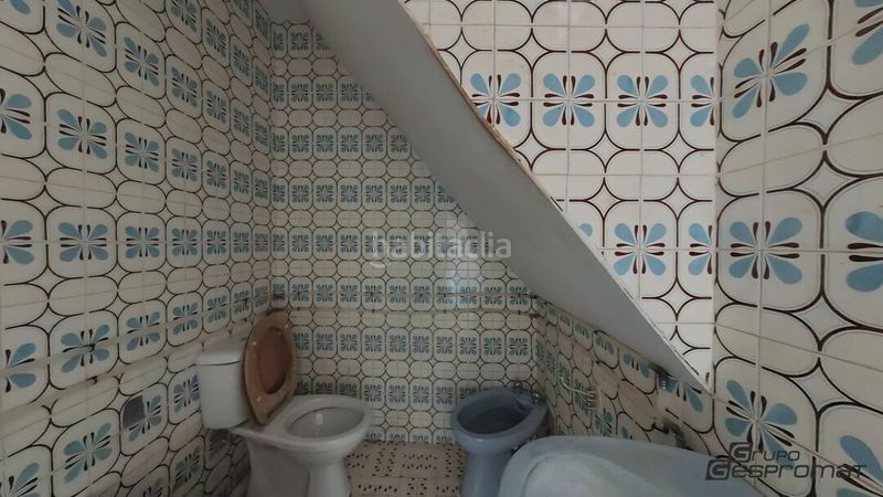 Foto ba3e70a6-800f-405f-87bb-074a9eff21b1. Casa adossada a Lecrín