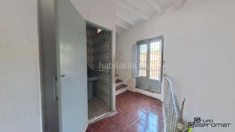 Foto f14cc0d9-98d4-4a63-b7c3-156f08b8eacc. Casa adossada a Lecrín
