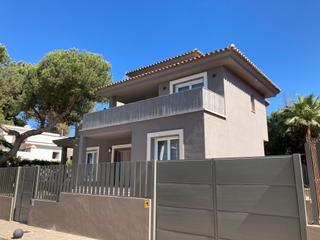 Xalet en Calle urbanizacion real de zaragoza 32a. Ubicacin privilegiada en elviria playa