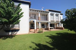 Lloguer Xalet  Avenida pablo ruiz picasso. Planta baja en chalet independiente 3+2 para alquiler larga temp