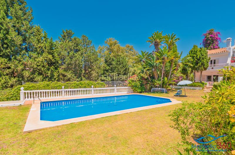 Foto 6515b493-f444-42ab-a1dc-2f9906d46efc. Casa a schiera in calle higueral de artola 25 in Cabopino - Artola Marbella