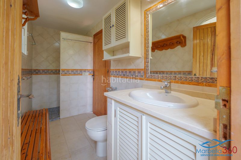 Foto 2f3d0a9e-3b2e-475b-8ff0-688dd39c4201. Chalet dans calle la morera 19 dans Valdeolletas - Las Cancelas - Xarblanca Marbella