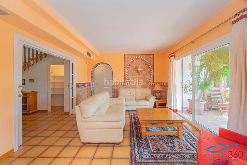 Foto 4b5b87d2-d5c9-4215-9275-4fbd97a57930. Chalet dans calle la morera 19 dans Valdeolletas - Las Cancelas - Xarblanca Marbella