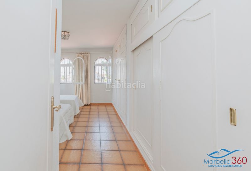 Foto 4e9df6b8-d1cc-45d5-acd7-1f405538dc3d. Chalet dans calle la morera 19 dans Valdeolletas - Las Cancelas - Xarblanca Marbella