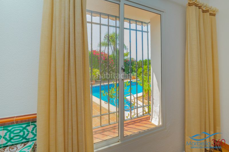 Foto 8e23b7c7-ee9e-41e7-92b6-33a7b70b59cd. Chalet dans calle la morera 19 dans Valdeolletas - Las Cancelas - Xarblanca Marbella