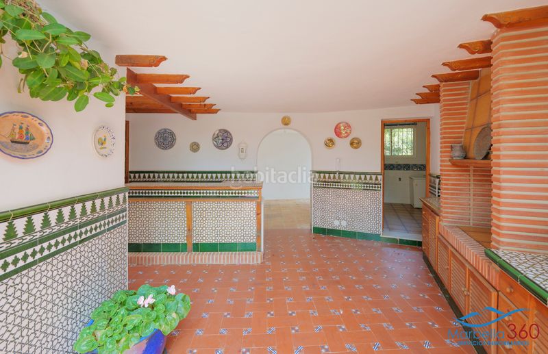 Foto c07f0aa9-85b8-4869-9787-f80c48d326af. Chalet dans calle la morera 19 dans Valdeolletas - Las Cancelas - Xarblanca Marbella