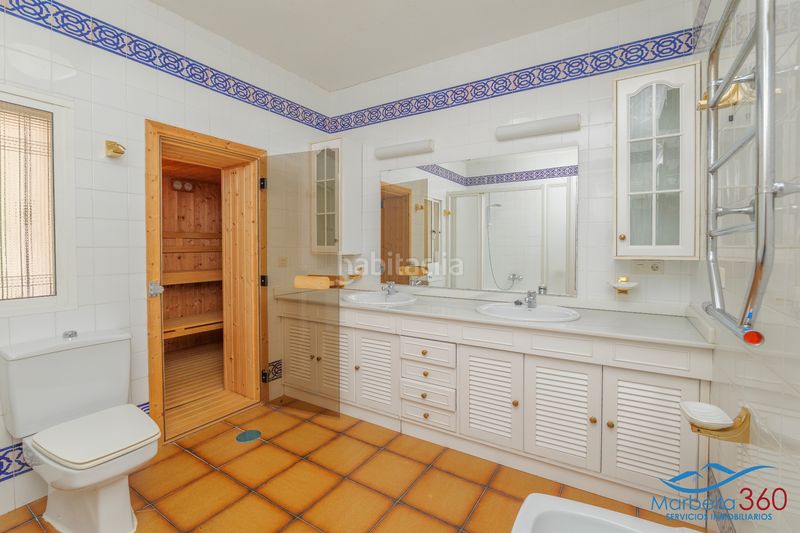 Foto cb7f74b4-8a30-4af1-9b14-3c680dbc7790. Chalet dans calle la morera 19 dans Valdeolletas - Las Cancelas - Xarblanca Marbella
