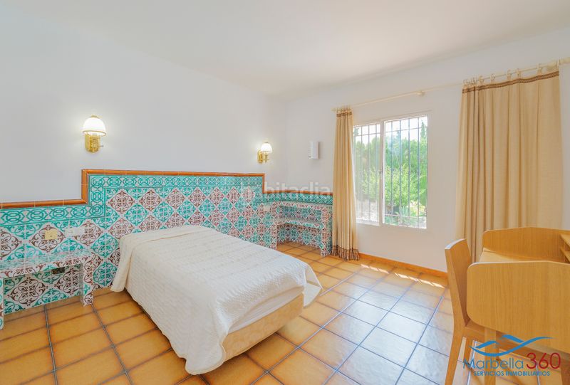 Foto dc9ad319-ca8f-471e-b41a-d60b18306c06. Chalet dans calle la morera 19 dans Valdeolletas - Las Cancelas - Xarblanca Marbella