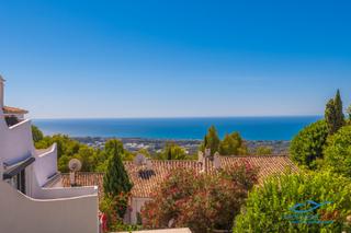 Apartament a Urbanizacion los altos de los monteros 11. Piso con vistas al mar en altos de los monteros