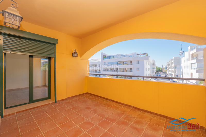 Foto 0a9bbb75-2687-4176-9775-5dfd8fa256c8. Pis a avenida de barcelona 6t a Nueva Alcántara Marbella