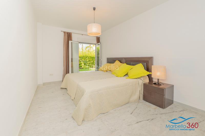 Foto 4458fd52-5dc4-4d04-9e27-8609fe2ce03e. Casa a schiera in avenida de albatros 2a in bahía de Marbella Marbella