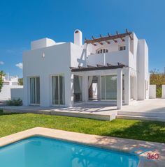 Chalet in Rodeo Alto - Guadaiza - La Campana. Villa familiar 3 con posbilidad de 5 dormitorios en la zona de p