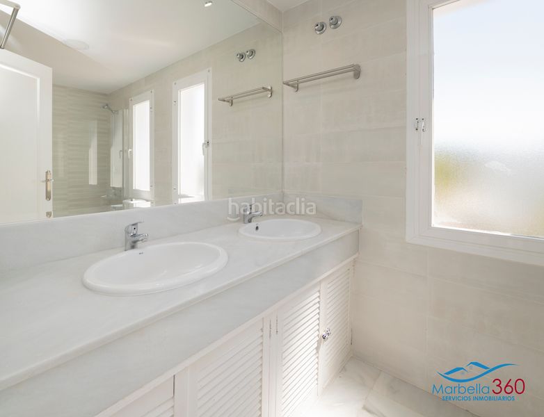 Foto adcde648-0b40-4501-9ee9-50a282c9c1b7. Xalet amb xemeneia aparcament piscina a Rodeo Alto - Guadaiza - La Campana Marbella