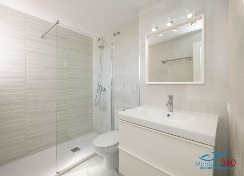 Foto cc4febc3-6d51-40f0-85d8-de58d1a54f3c. Xalet amb xemeneia aparcament piscina a Rodeo Alto - Guadaiza - La Campana Marbella