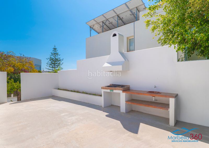 Foto dd510763-96c4-48ae-926a-852a4d1bda17. Xalet amb xemeneia aparcament piscina a Rodeo Alto - Guadaiza - La Campana Marbella