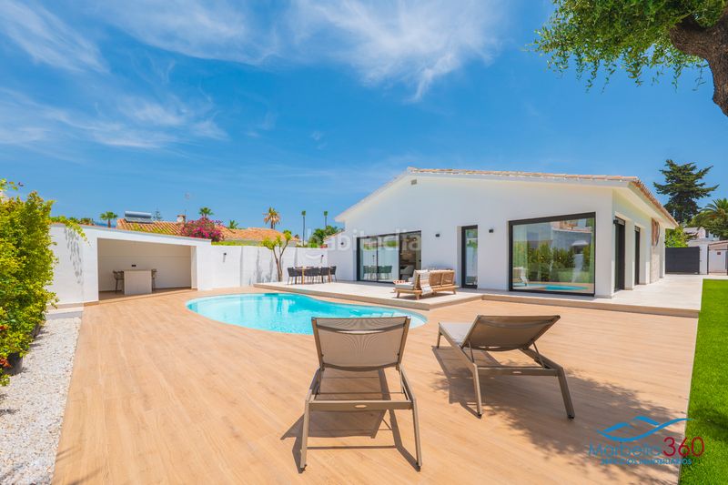 Foto c3d496d9-691d-4b3b-b50c-043f1f6911e8. Xalet amb calefacció aparcament piscina a Atalaya - Isdabe Estepona