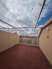 Location Duplex à Calle torre de los siete suelos 9. Dúplex amplio, luminoso, con terrazas, sin muebles