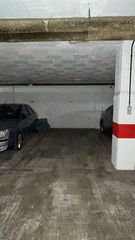 Rent Car parking en Calle platero 3. Plaza garaje grande abierta