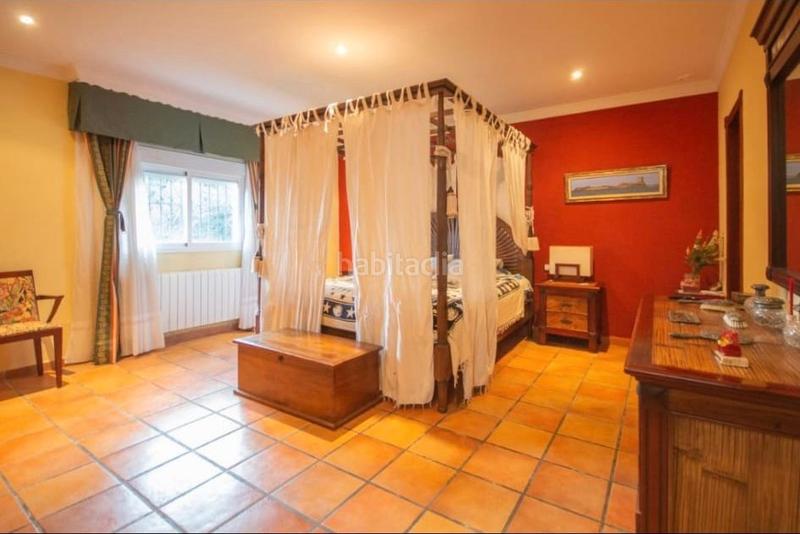 Foto 241e34f0-0f47-4a25-bd59-013482c3d924. Chalet mit parking pool in Las Lagunas - Campano Chiclana de la Frontera