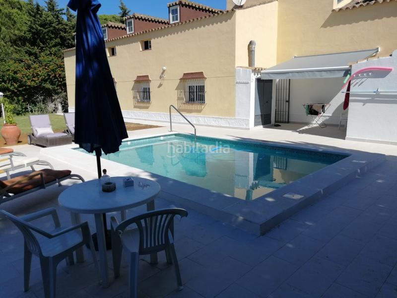 Foto 36e3dba8-70b7-4329-b097-9372ffcbd761. Chalet mit parking pool in Las Lagunas - Campano Chiclana de la Frontera