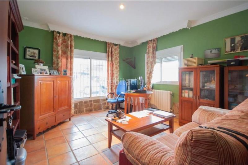 Foto 703eb1f3-da48-43d2-be68-5e0570f68de7. Chalet mit parking pool in Las Lagunas - Campano Chiclana de la Frontera