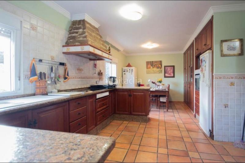 Foto d537d251-6bc0-4bd1-9ec1-ca1786e37229. Chalet mit parking pool in Las Lagunas - Campano Chiclana de la Frontera