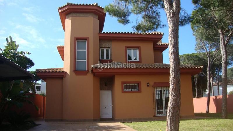 Foto 49fe7bd5-7b17-4d4f-b227-8c7ce1a6ba5e. Xalet amb calefacció aparcament piscina a La Barrosa Chiclana de la Frontera