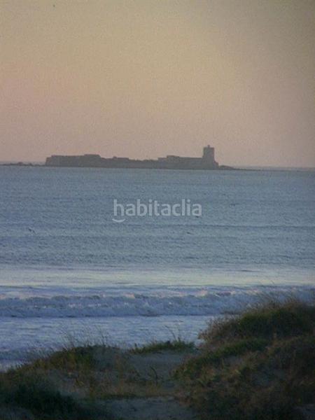 Foto e29bf00f-6b73-4614-9847-d9530303c25a. Xalet amb calefacció aparcament piscina a La Barrosa Chiclana de la Frontera