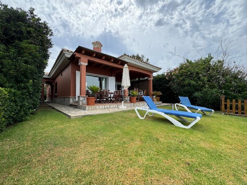 Foto ab720b8c-c2f3-48f1-8b27-d3f3ea57d4fd. Xalet a avenida helvetia 8 a Roche Conil de la Frontera