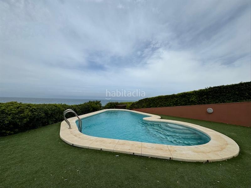 Foto d385f5aa-5901-4100-be50-4d403769549a. Xalet a avenida helvetia 8 a Roche Conil de la Frontera