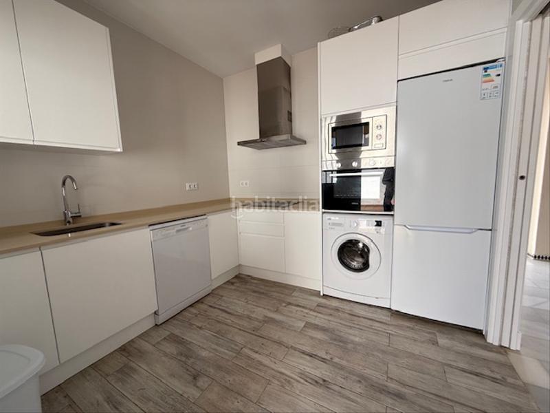 Foto 1676fdb5-8d68-4ebb-8142-c9305ca645d3. Casa bifamiliare in calle la dorada 24 in La Barrosa Chiclana de la Frontera