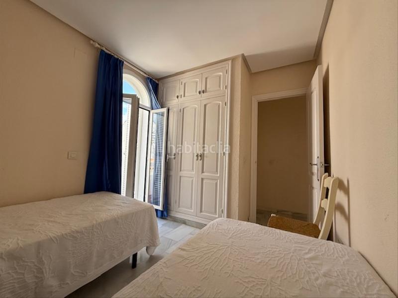 Foto 5979278a-a696-4157-b395-2f8c8076c6c0. Casa bifamiliare in calle la dorada 24 in La Barrosa Chiclana de la Frontera