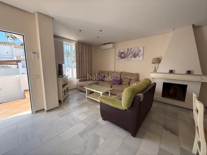 Foto 74c87bb1-90dc-42c9-8ec9-7be35928525b. Casa bifamiliare in calle la dorada 24 in La Barrosa Chiclana de la Frontera