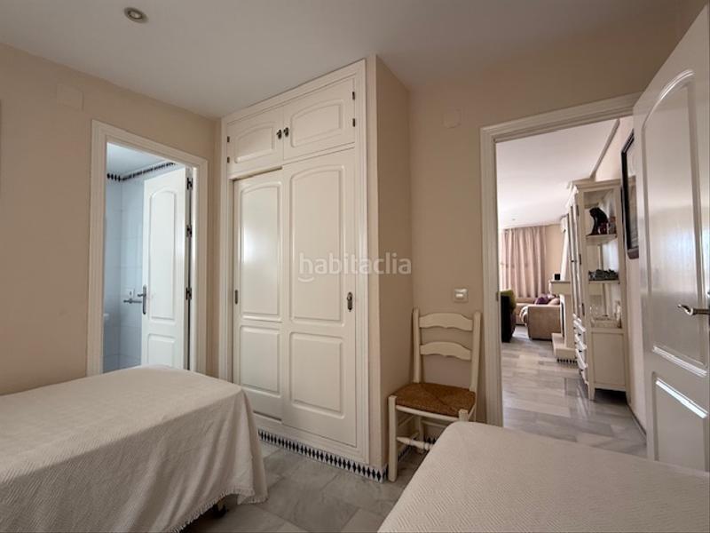 Foto f0f5c914-94d1-4c15-92d6-fedbc33489f6. Casa bifamiliare in calle la dorada 24 in La Barrosa Chiclana de la Frontera