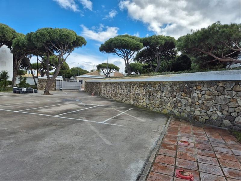 Foto ce619231-b538-416c-9131-8a18c13fd597. Apartamento en calle el bogavante 2 en La Barrosa Chiclana de la Frontera