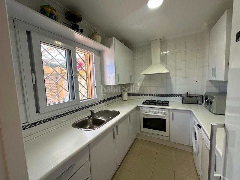 Foto 69ef0c5a-ed0b-46cc-b831-f1e53c094e63. Casa adosada en avenida octavio augusto 24 en Novo Sancti Petri Chiclana de la Frontera