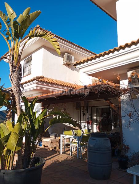 Foto e0f4538b-8127-43db-a94a-895c8e9c2a81. Masia amb xemeneia calefacció aparcament piscina a Monda