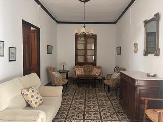 Maison à Calle andrade navarrete 49. Casa en pleno centro de ardales