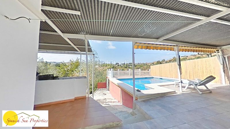 Foto 0fc6e7ae-0c04-47ab-b8eb-d9098d2da1ff. Xalet amb xemeneia aparcament piscina a Coín