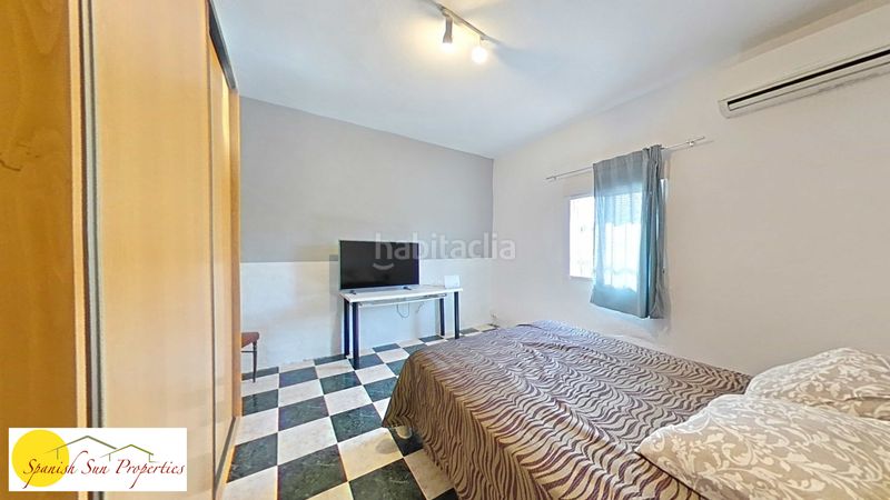 Foto ce1ee9c0-58c3-40a1-b324-ebe5d68831c9. Xalet amb xemeneia aparcament piscina a Coín
