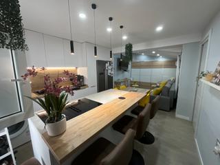 Maison  Calle catarraijana. Casa en venta en casarabonela