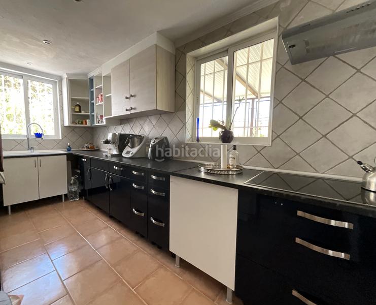 Foto 8923fc2f-41c4-4ae0-a9a0-3642956dd312. Mas avec cheminée piscine dans Coín