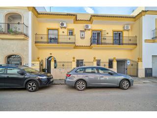 Casa a República saharaui 33. Casa en venta