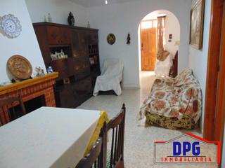 House en Calle nueva 31. Casa en venta en turre, 6 dormitorios.