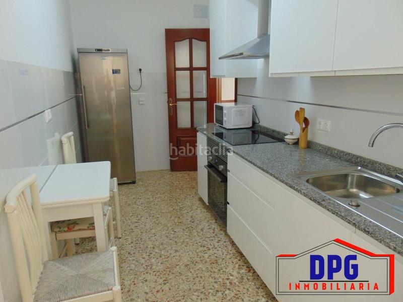 Foto e4550f41-2a16-4468-a250-80146ac9b461. Casa a nueva 74 a playa de Garrucha Garrucha